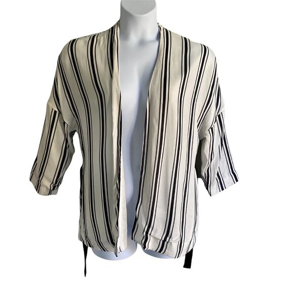 H&M White and Grey Striped Wrap Top Black Tie Belt Womens Small - Picture 6 of 10